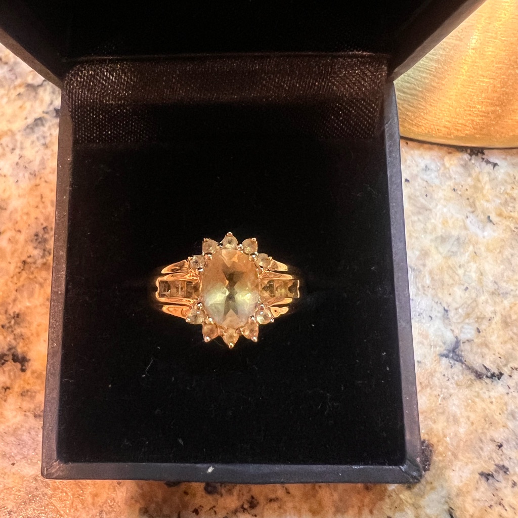 Vintage 14 Kt Gold Stamped Citrine Ring